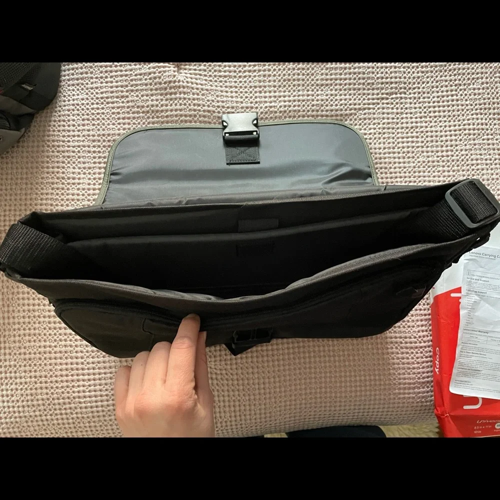 NWT lenovo laptop messenger max bag!